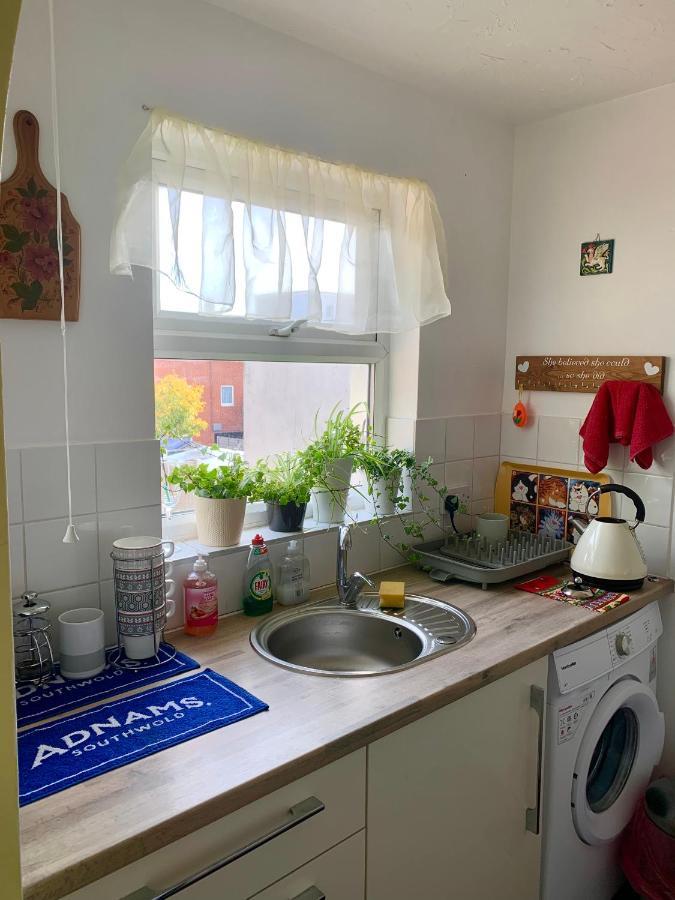 Apartments Near The Sea With Free Parking Southend-On-Sea Eksteriør billede